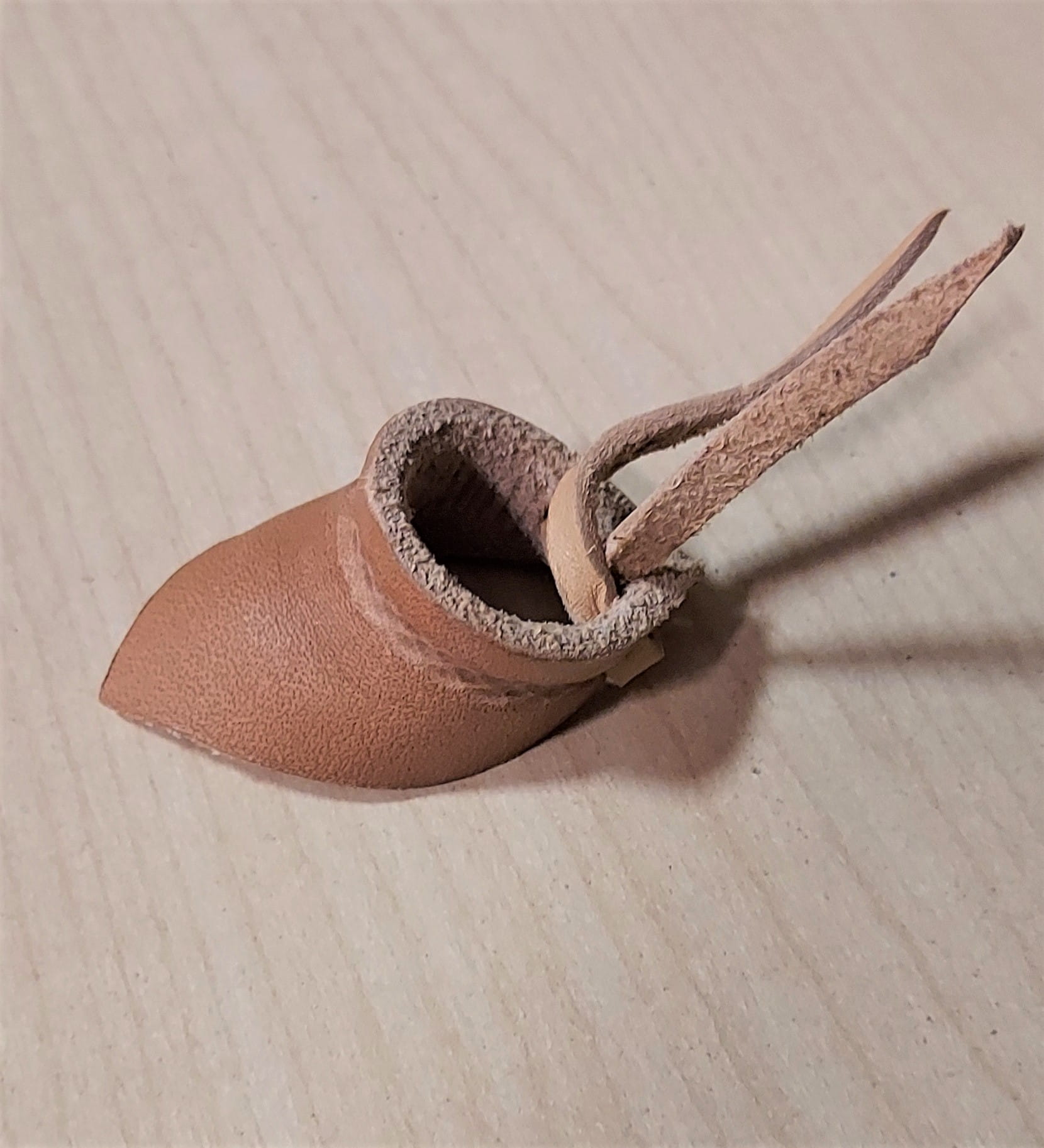 Zekier skórzany, utwardzony Tumb Ring by Wojtek Skonieczny